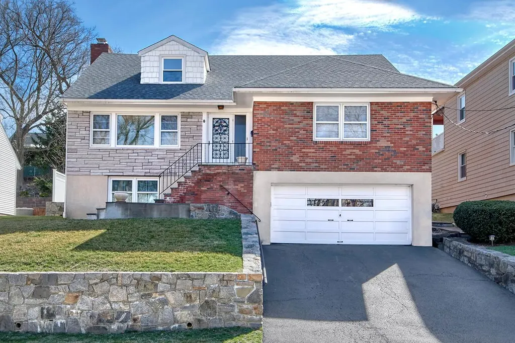 8 Willow Street West Harrison NY 10604