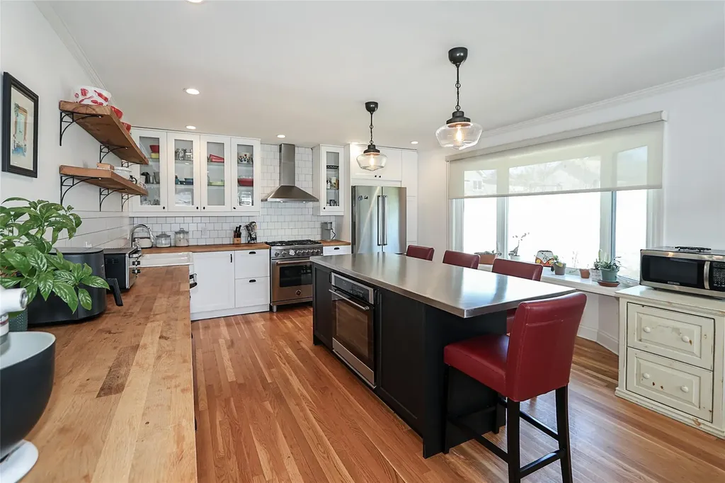 1 Underhill Avenue Syosset NY 11791