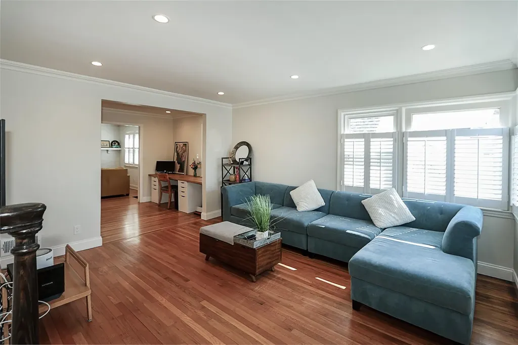 1 Underhill Avenue Syosset NY 11791