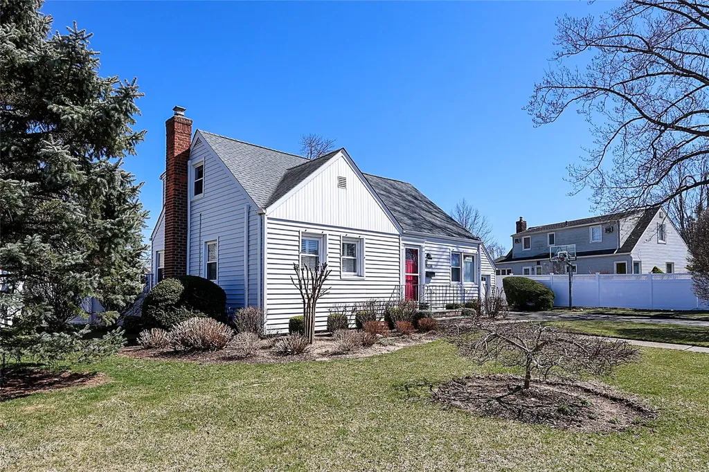 1 Underhill Avenue Syosset NY 11791
