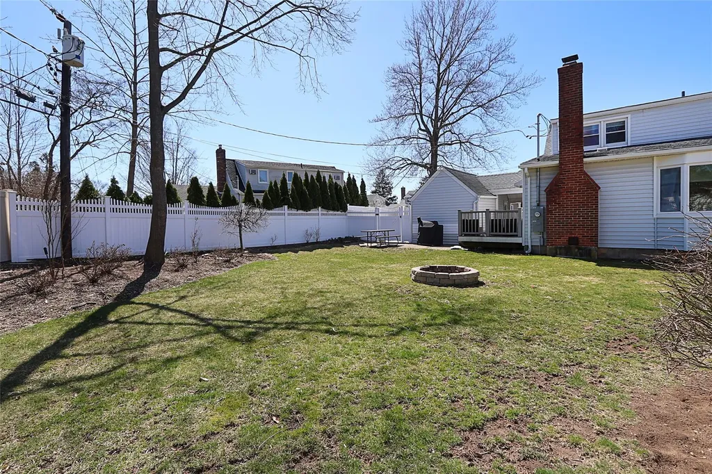 1 Underhill Avenue Syosset NY 11791