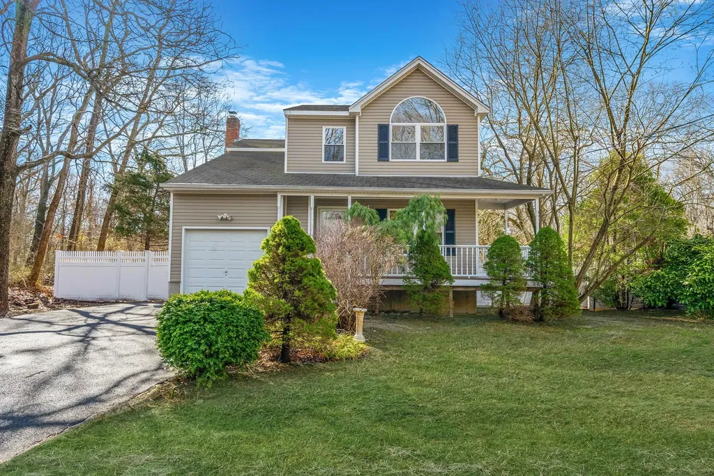 30 Washington Avenue Mastic Beach NY 11951