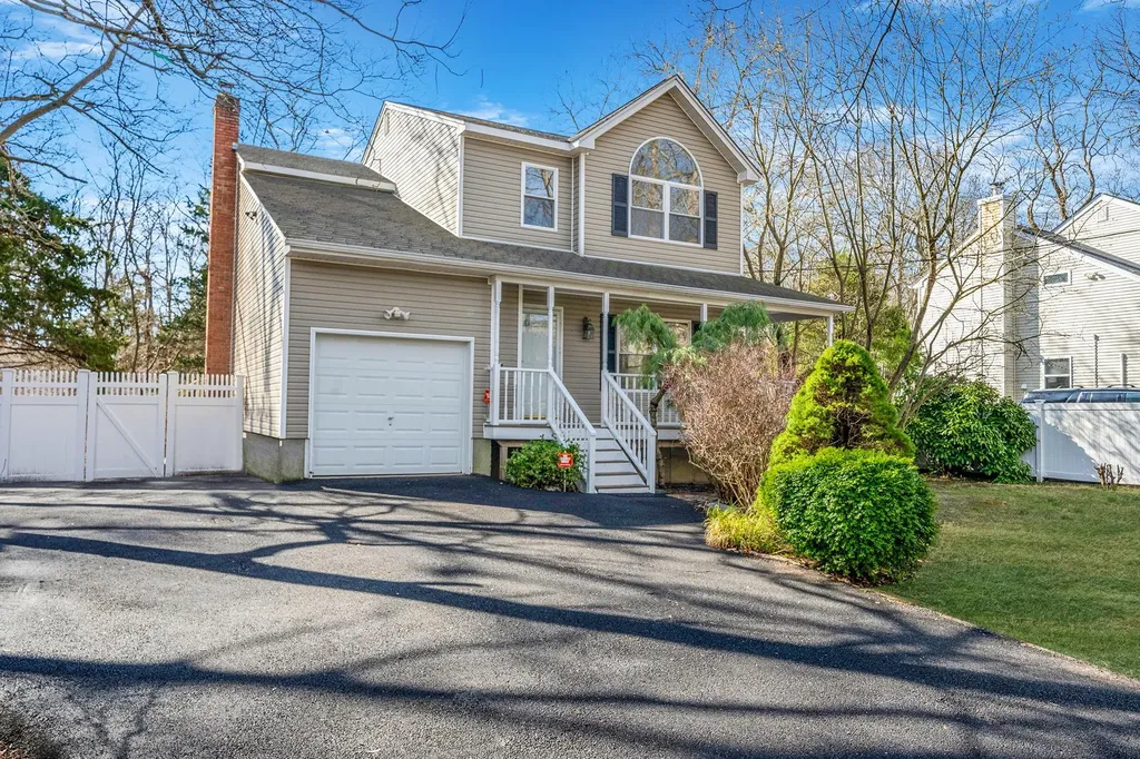 30 Washington Avenue Mastic Beach NY 11951
