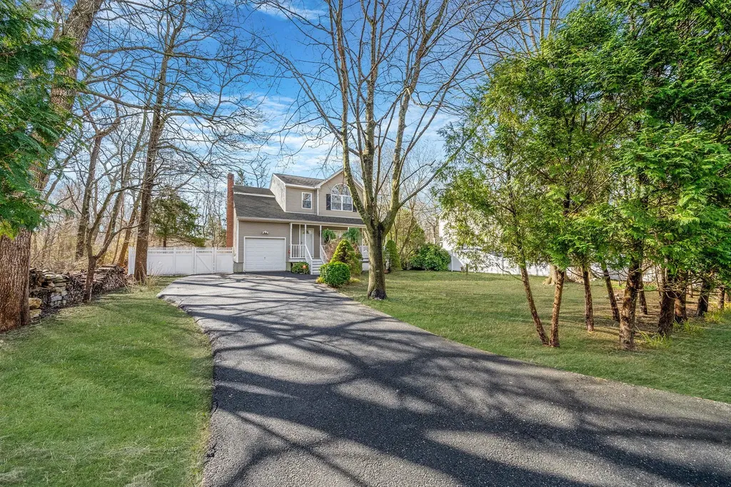 30 Washington Avenue Mastic Beach NY 11951