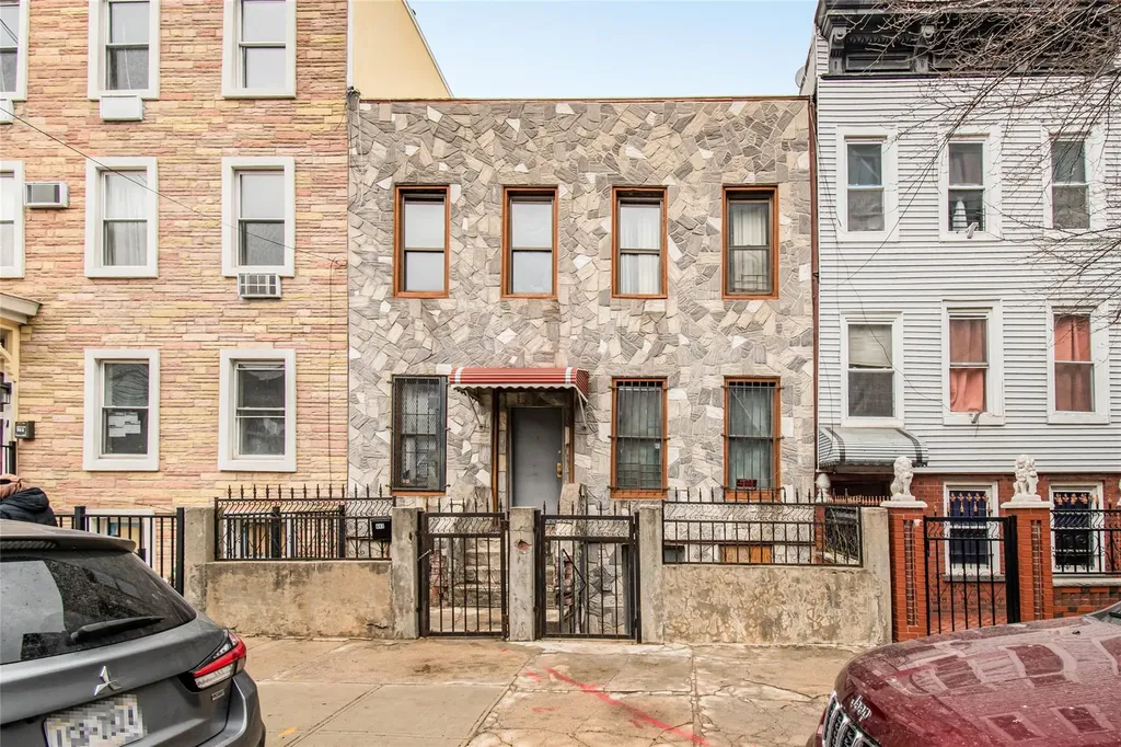 443 E 143rd Street Bronx NY 10454