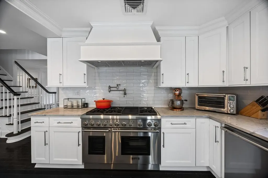 11 Mariners Circle West Islip NY 11795