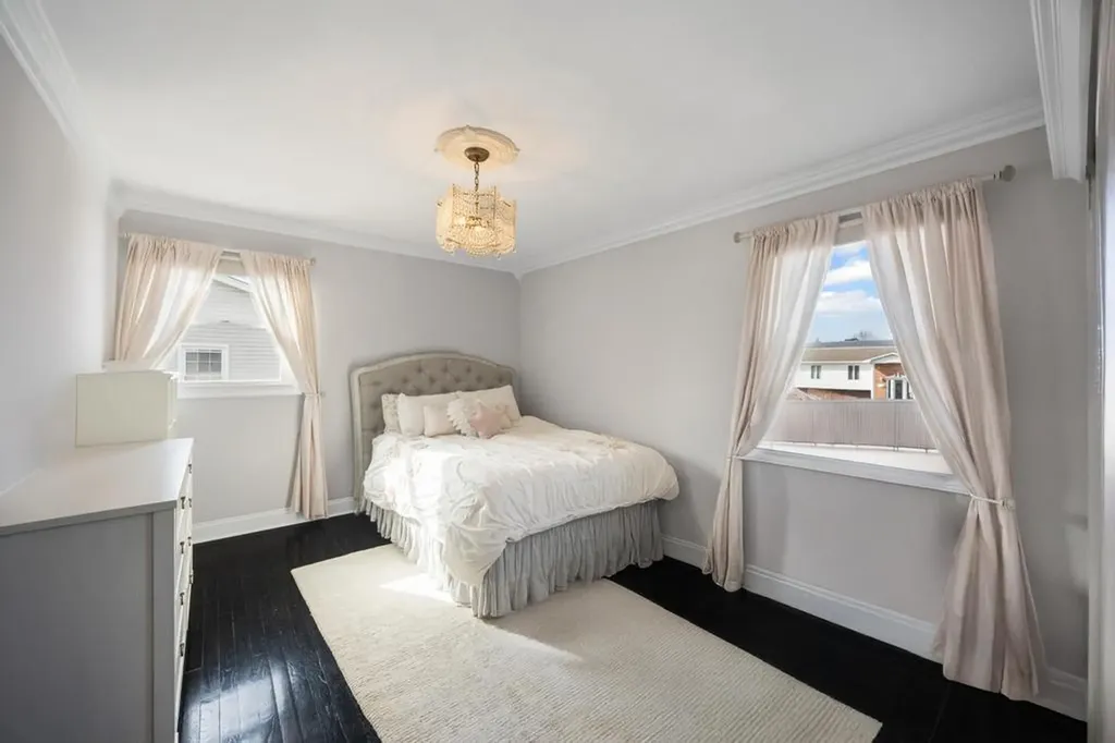 11 Mariners Circle West Islip NY 11795