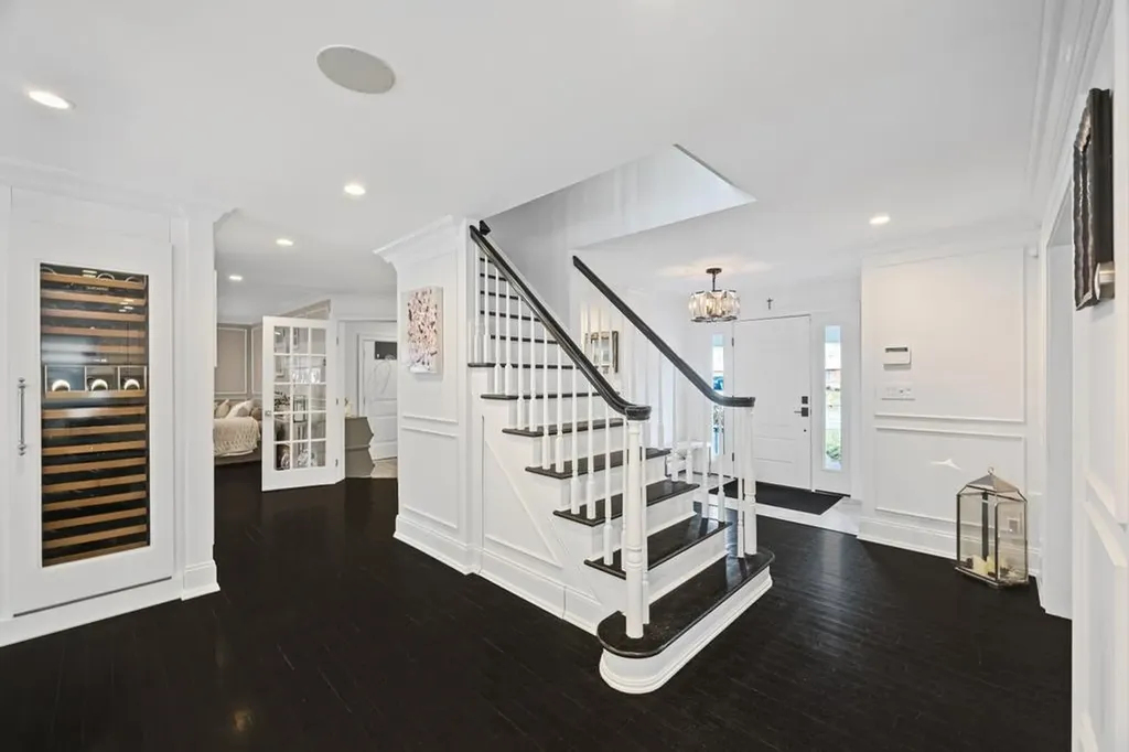 11 Mariners Circle West Islip NY 11795