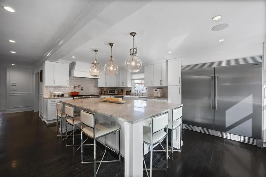 11 Mariners Circle West Islip NY 11795