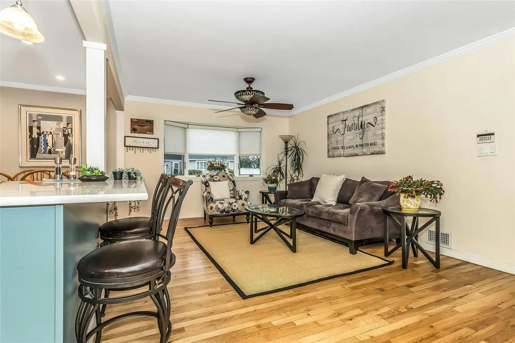 12 Ceil Place Bethpage NY 11714