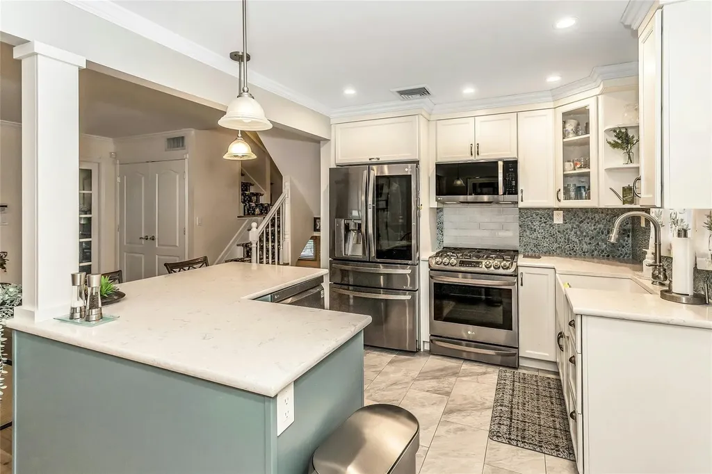 12 Ceil Place Bethpage NY 11714
