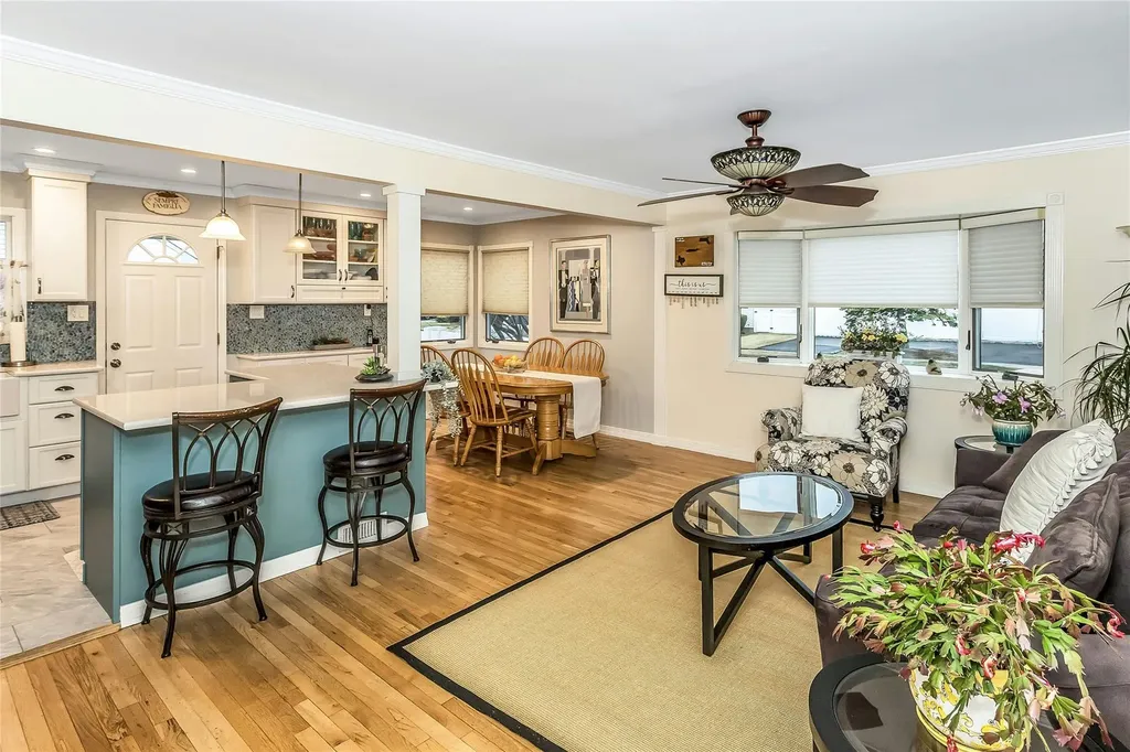 12 Ceil Place Bethpage NY 11714