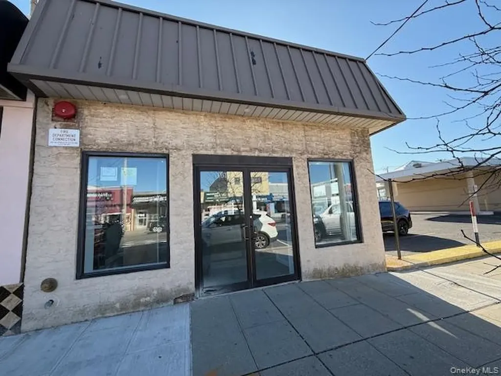 161 L Long Beach Island Park NY 11558
