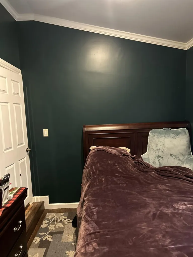 19 Mobile Drive Bay Shore NY 11706