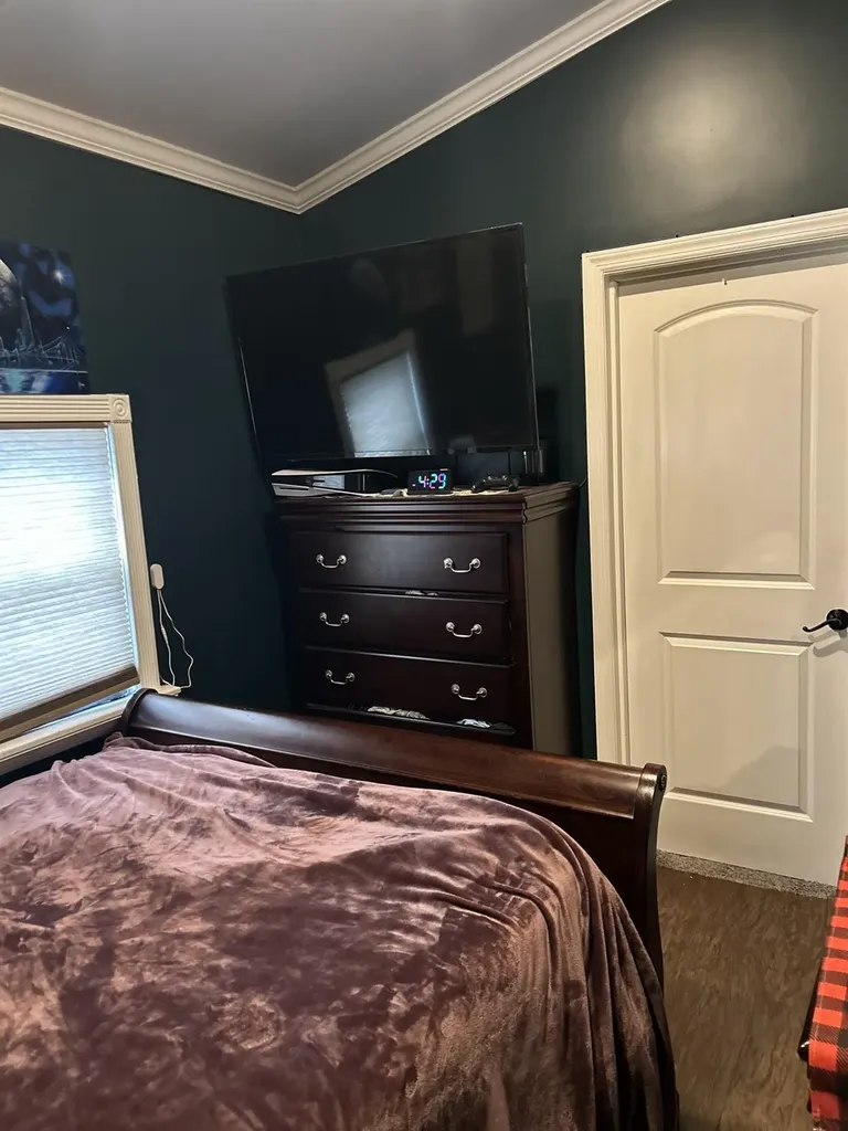 19 Mobile Drive Bay Shore NY 11706