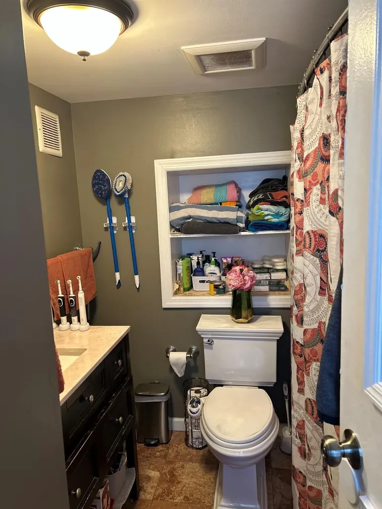 19 Mobile Drive Bay Shore NY 11706