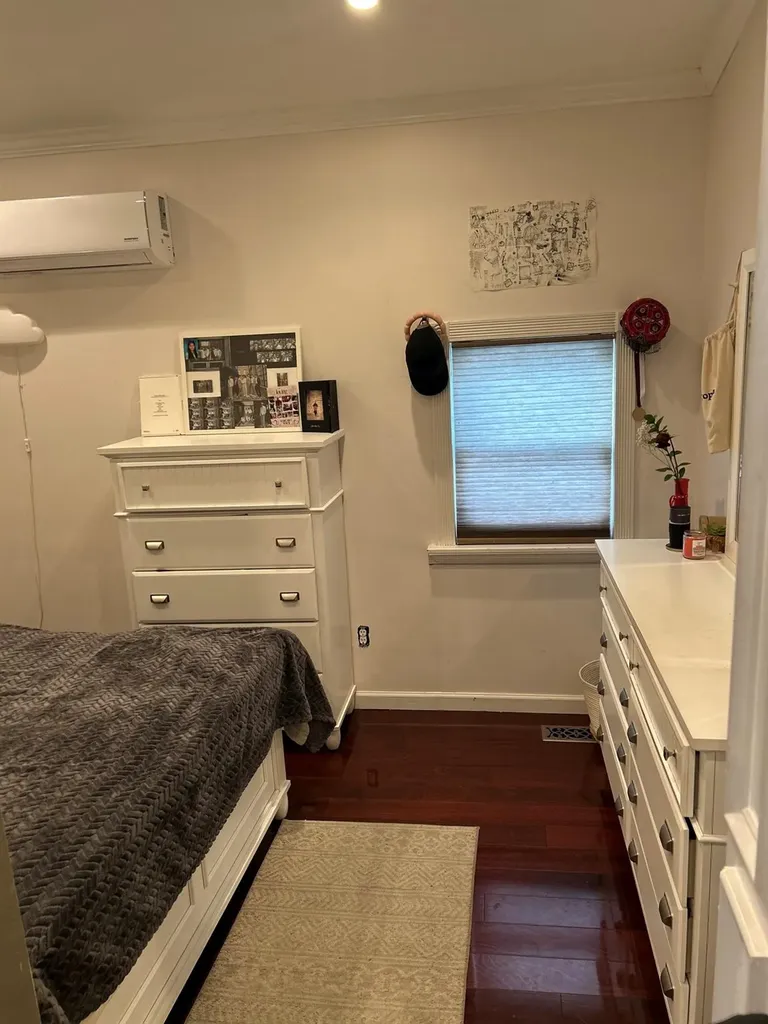19 Mobile Drive Bay Shore NY 11706