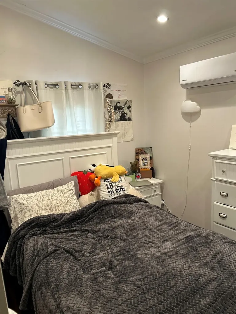 19 Mobile Drive Bay Shore NY 11706