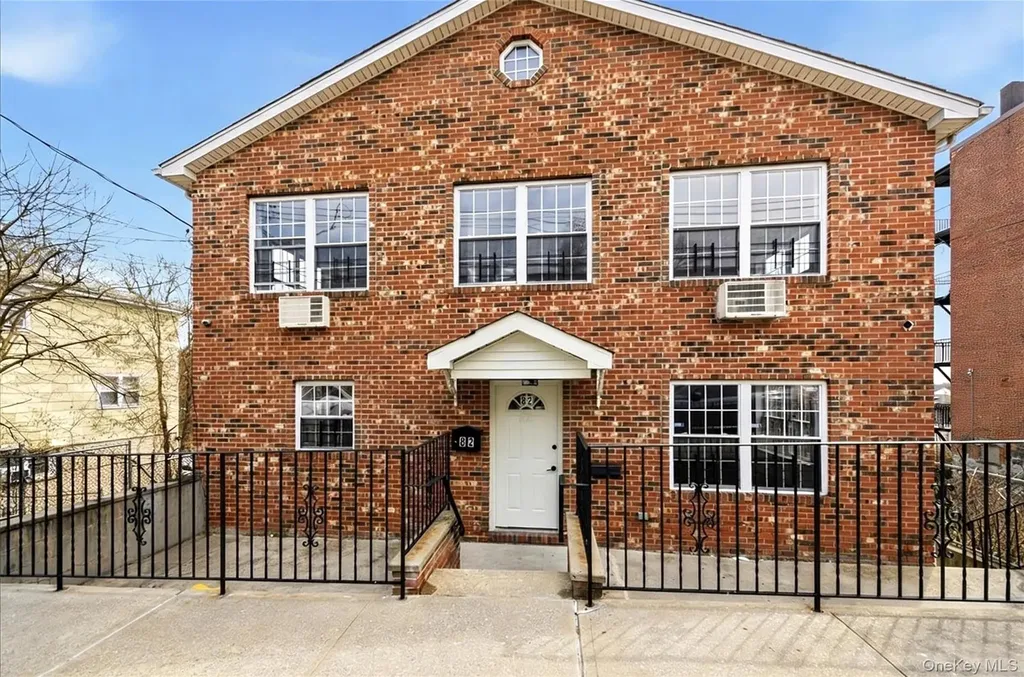 82 Morningside Avenue Yonkers NY 10703