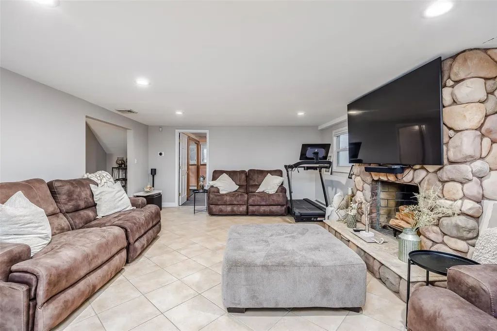 3046 Shore Road Bellmore NY 11710