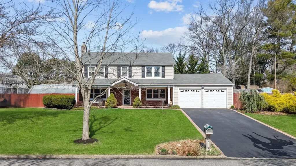 52 Barker Drive Stony Brook NY 11790