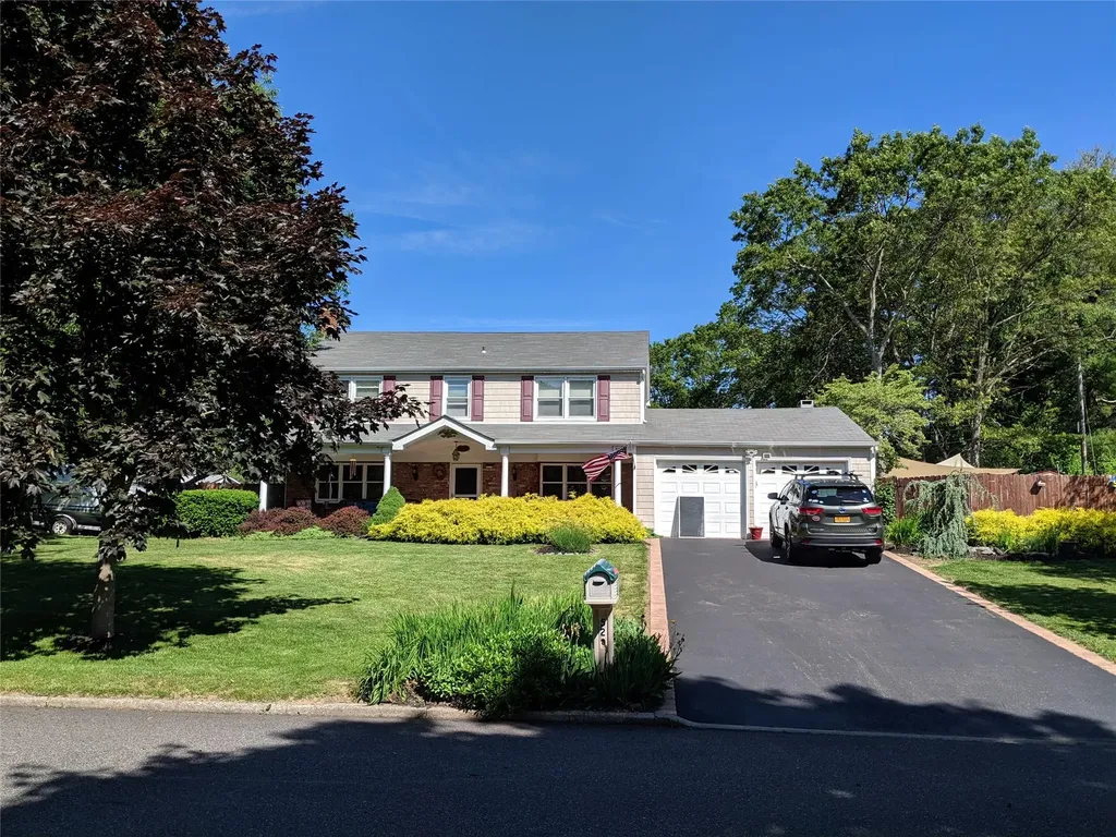 52 Barker Drive Stony Brook NY 11790