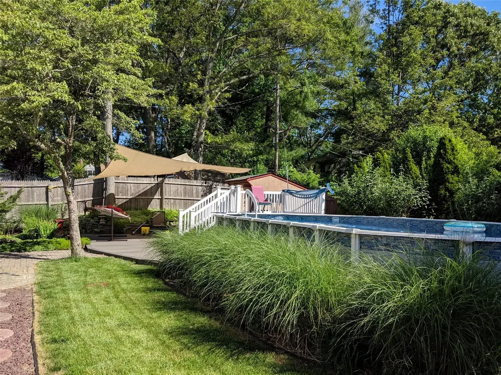 52 Barker Drive Stony Brook NY 11790