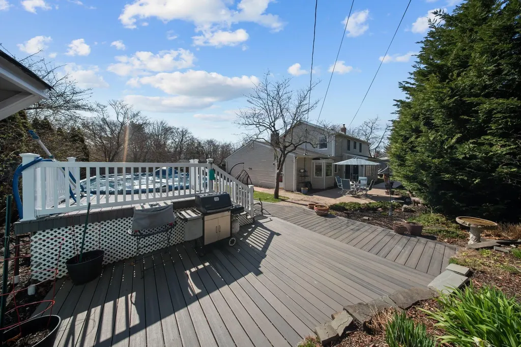 52 Barker Drive Stony Brook NY 11790
