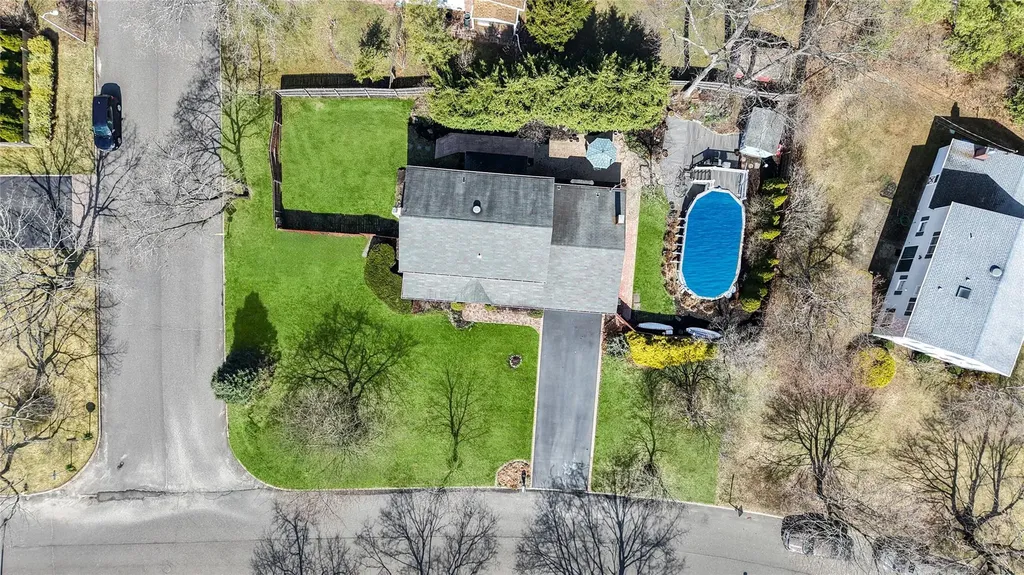 52 Barker Drive Stony Brook NY 11790