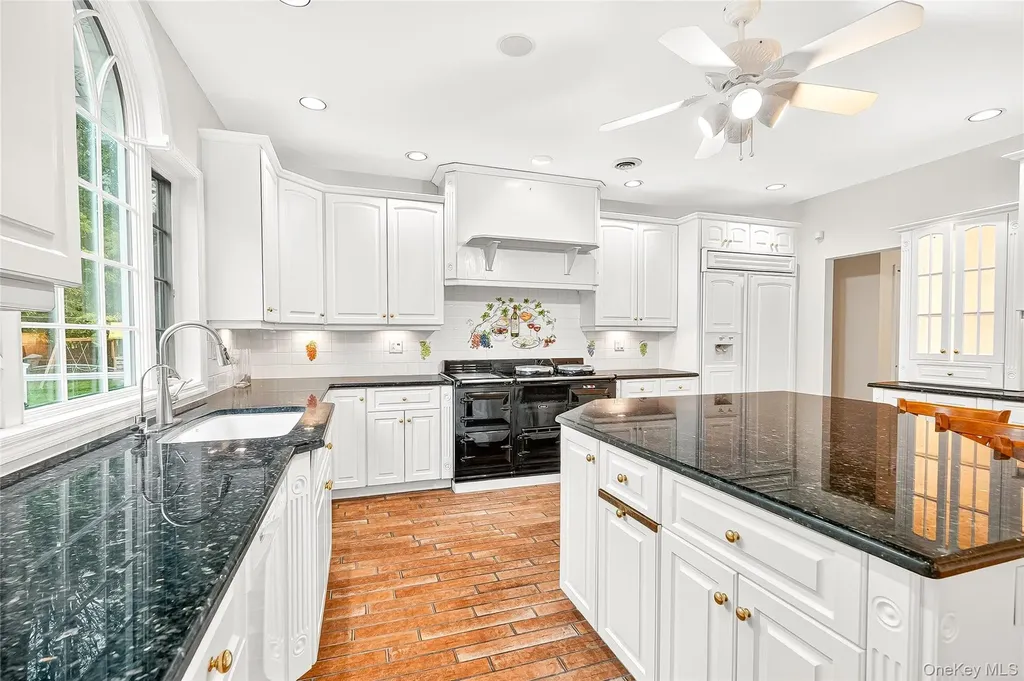21 Benson Point Court Stony Point NY 10980