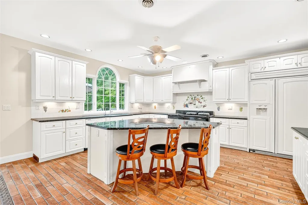 21 Benson Point Court Stony Point NY 10980
