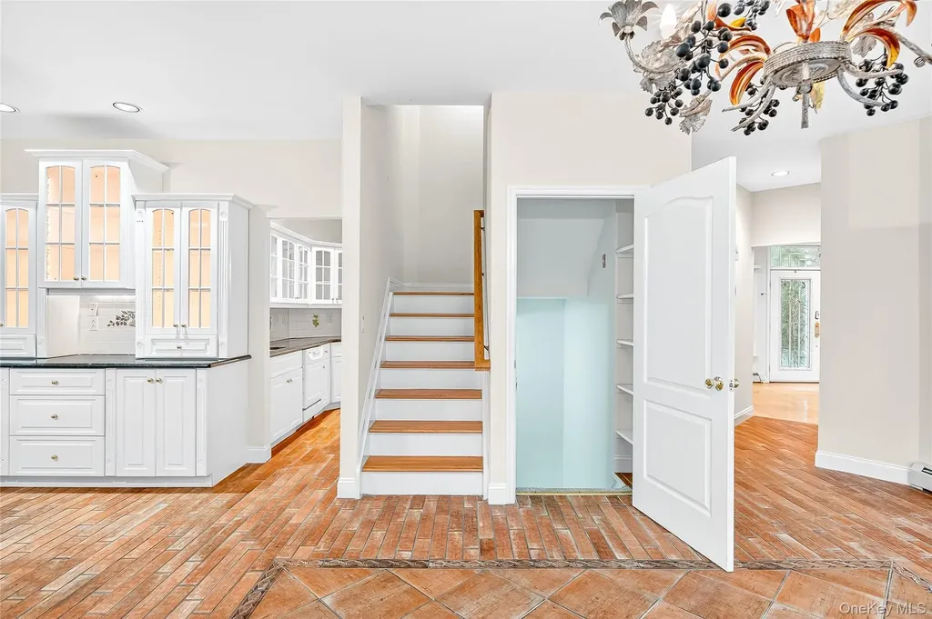 21 Benson Point Court Stony Point NY 10980