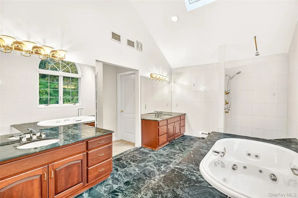21 Benson Point Court Stony Point NY 10980