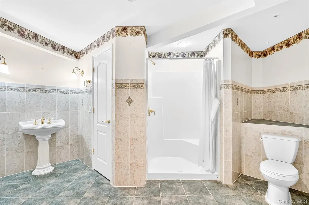 21 Benson Point Court Stony Point NY 10980