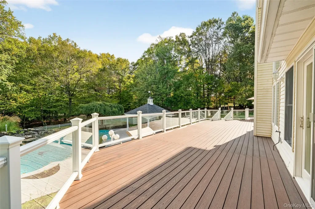 21 Benson Point Court Stony Point NY 10980
