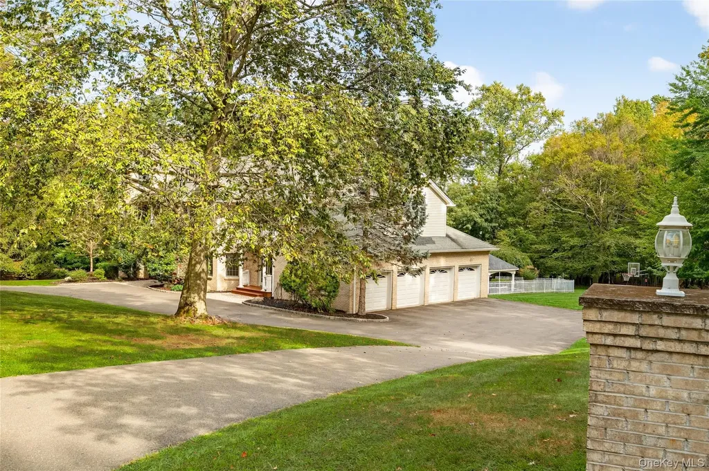 21 Benson Point Court Stony Point NY 10980