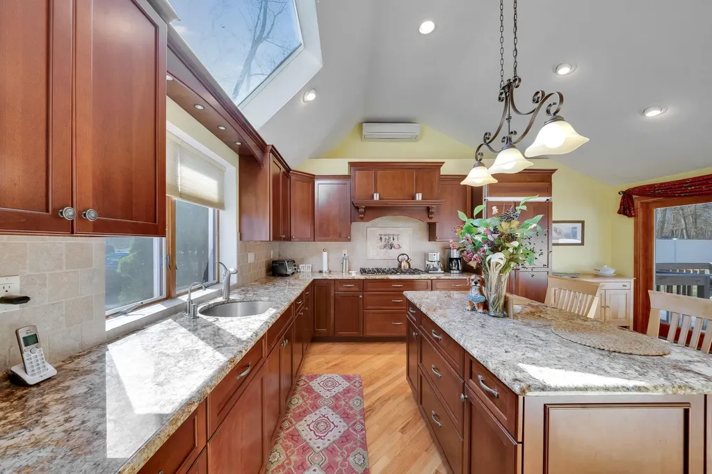 4 Lakeside Drive Middle Island NY 11953