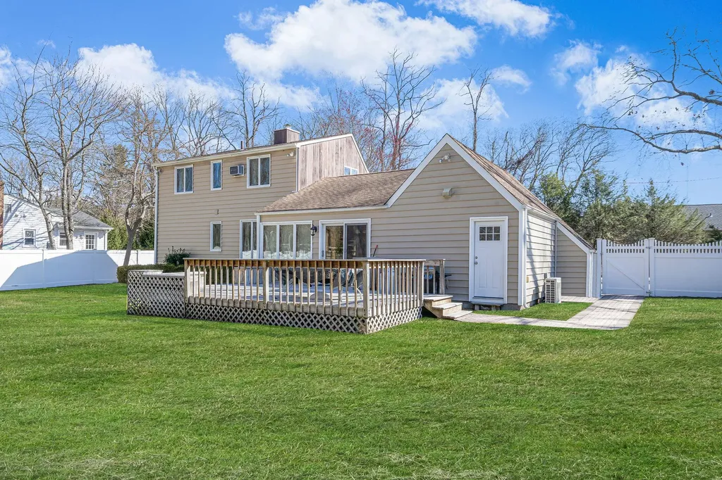 4 Lakeside Drive Middle Island NY 11953