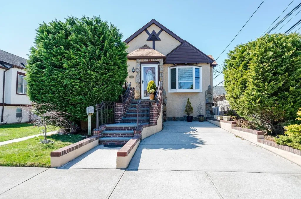 311 Washington Boulevard Long Beach NY 11561