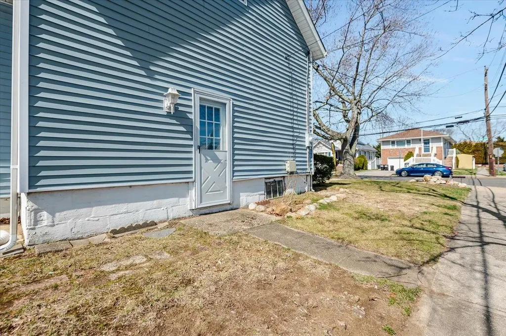 314 Oceanside Parkway Oceanside NY 11572