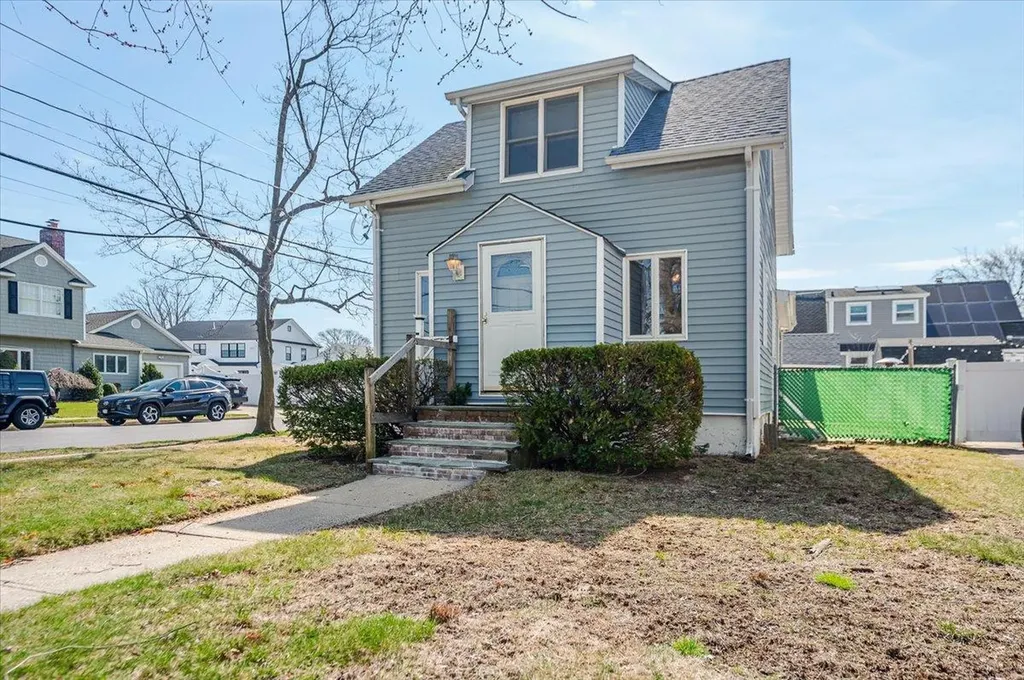 314 Oceanside Parkway Oceanside NY 11572