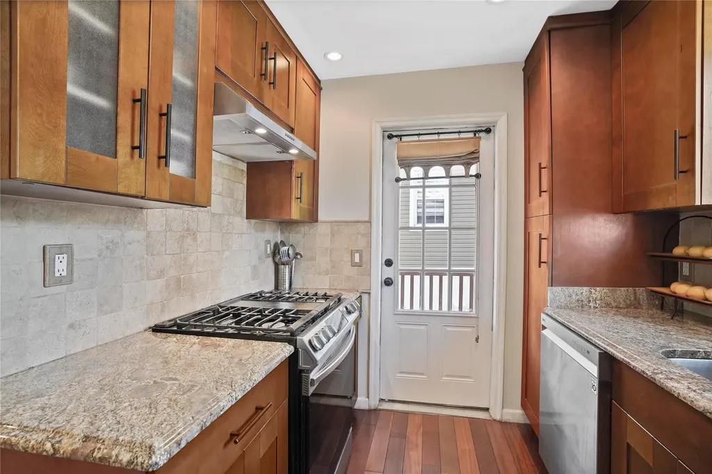 19 Ogden Avenue Dobbs Ferry NY 10522