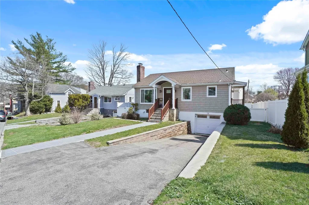 19 Ogden Avenue Dobbs Ferry NY 10522