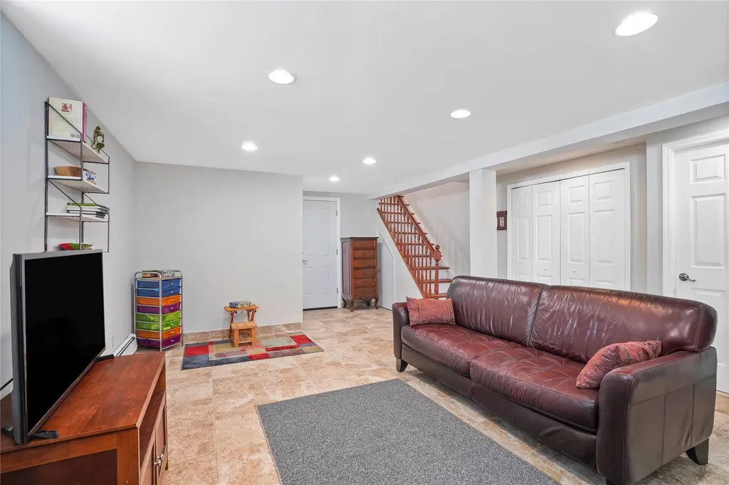 19 Ogden Avenue Dobbs Ferry NY 10522