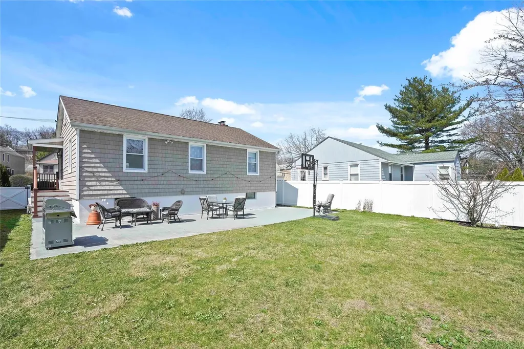 19 Ogden Avenue Dobbs Ferry NY 10522