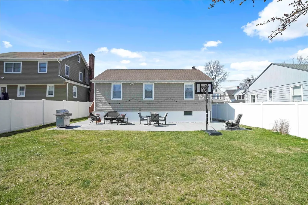 19 Ogden Avenue Dobbs Ferry NY 10522