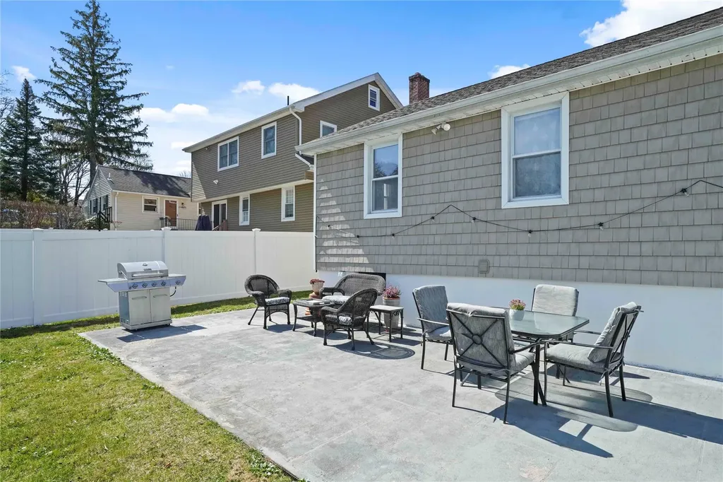 19 Ogden Avenue Dobbs Ferry NY 10522