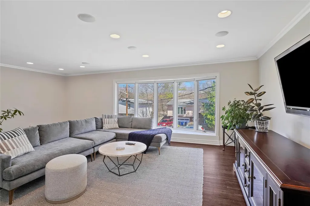 24 Hemlock Road Hartsdale NY 10530