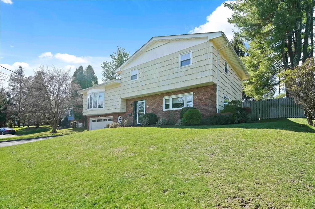 24 Hemlock Road Hartsdale NY 10530