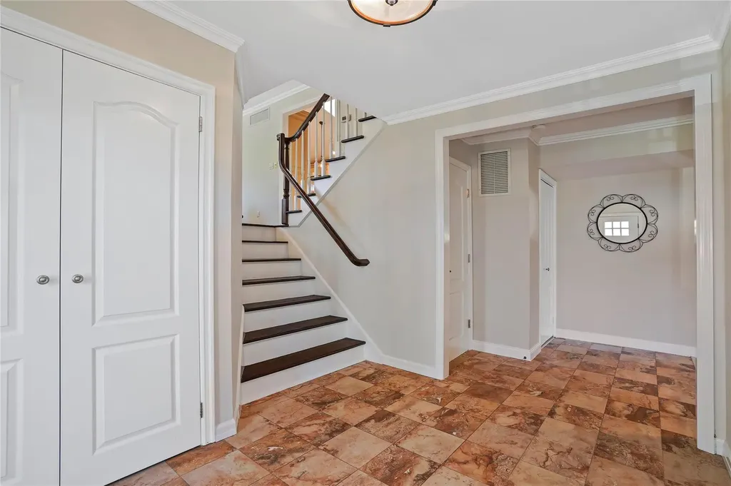 24 Hemlock Road Hartsdale NY 10530